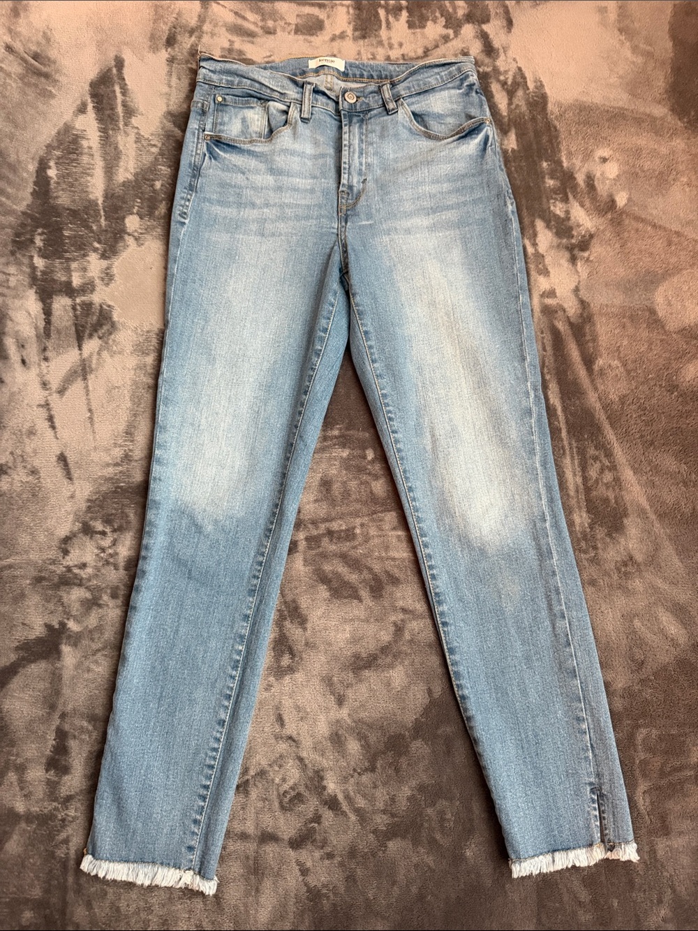 Kensie Light Blue Ankle Frayed-Hem Jeans